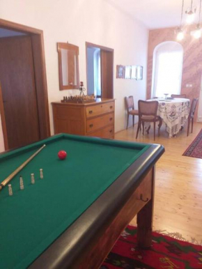 Stomnar's retro house